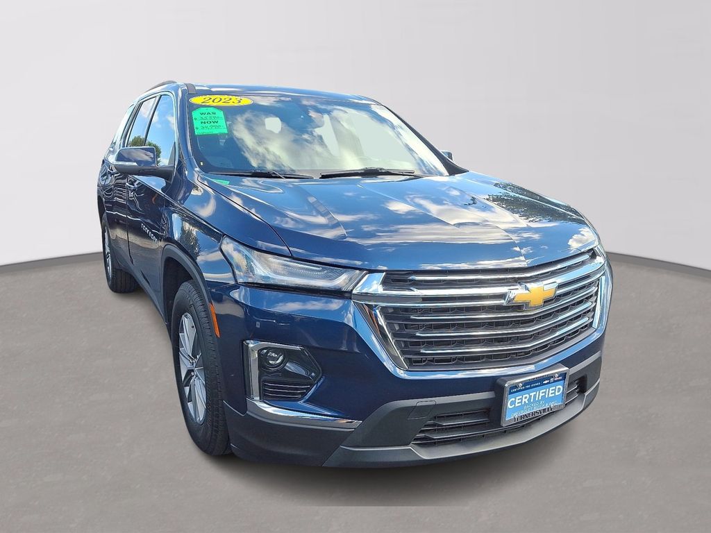 Thumbnail: 2023 Chevrolet Traverse - 3