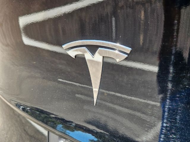 2023 Tesla Model Y Long Range 40