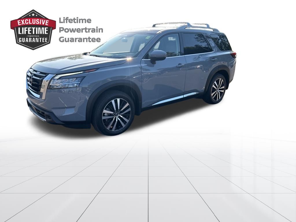 2024 Nissan Pathfinder Platinum - 0