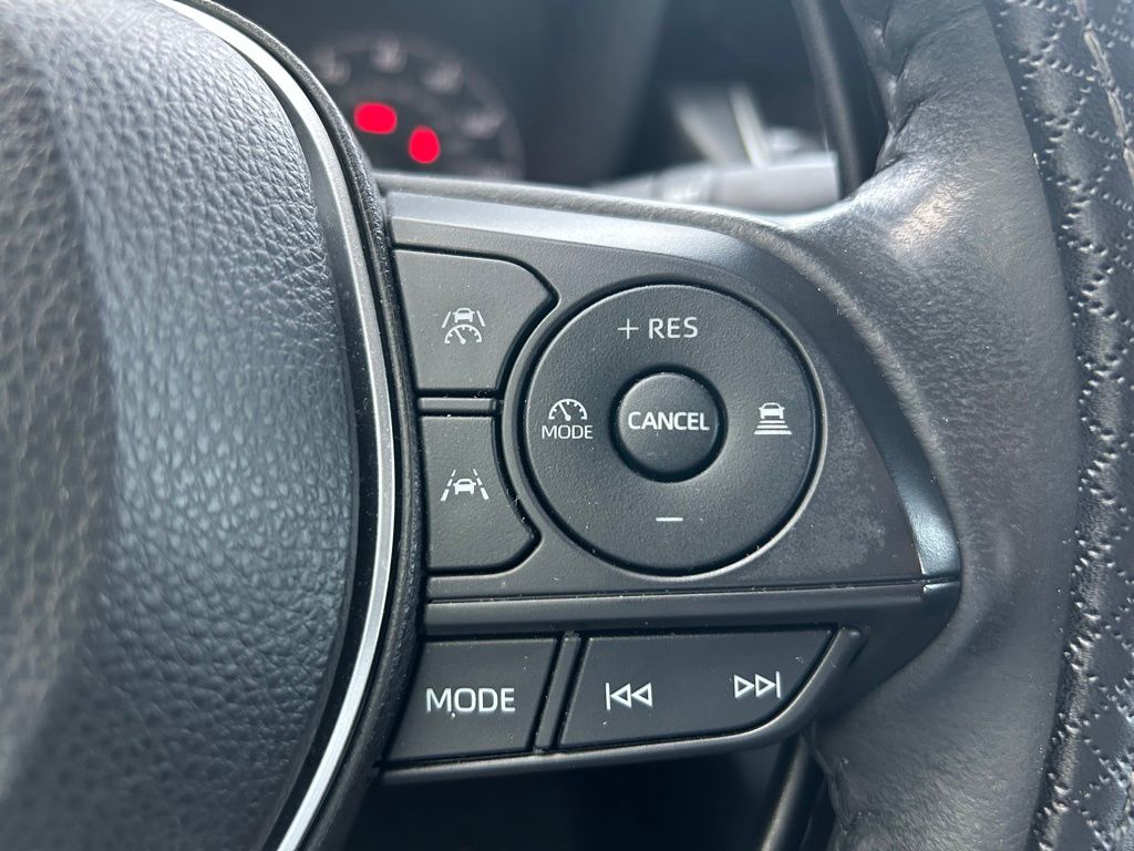 2023 Toyota Corolla SE 22