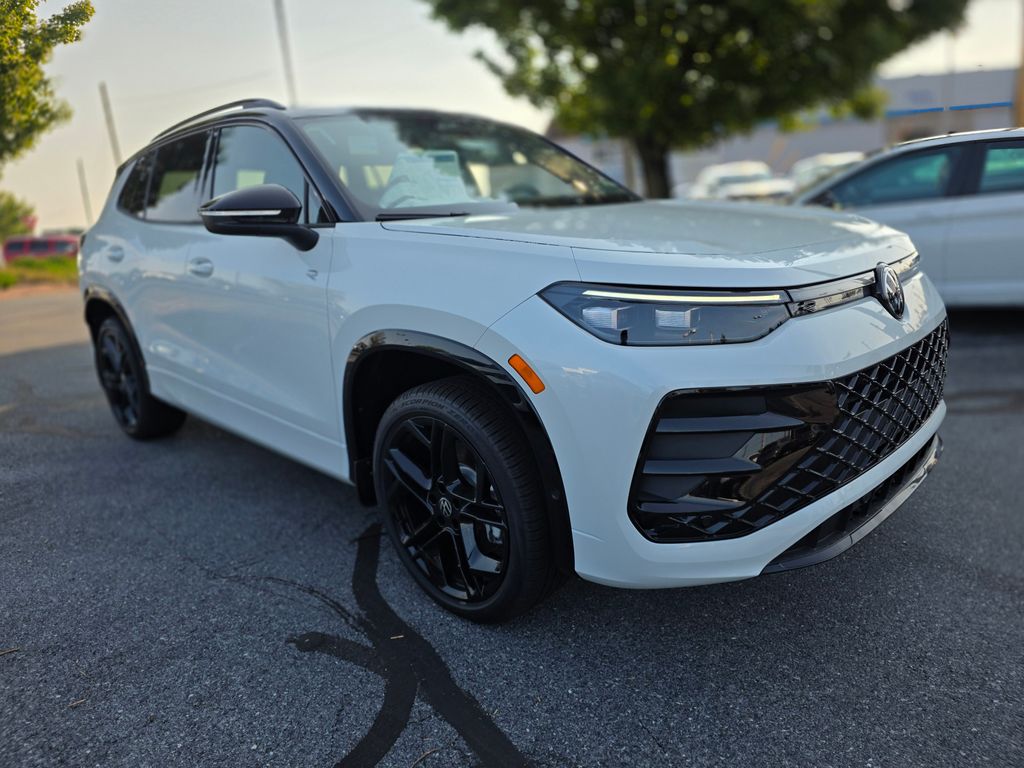 2026 Volkswagen Tiguan 2.0T SE R-Line Black - 3