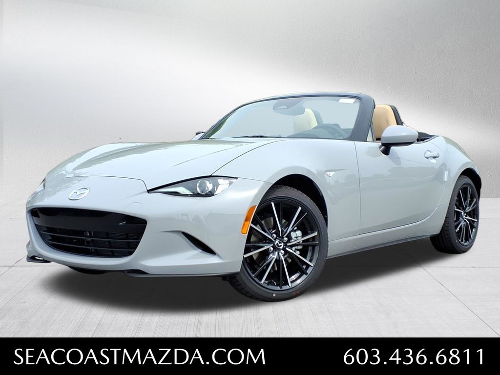 Aero Gray Metallic 2026 Mazda MX-5 Miata Convertible Rear-Wheel Drive 6-Speed Manual