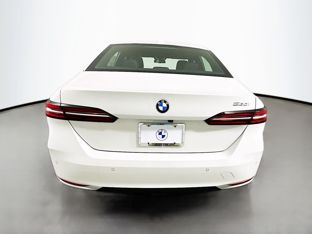 Thumbnail: 2025 BMW 5 Series - 6