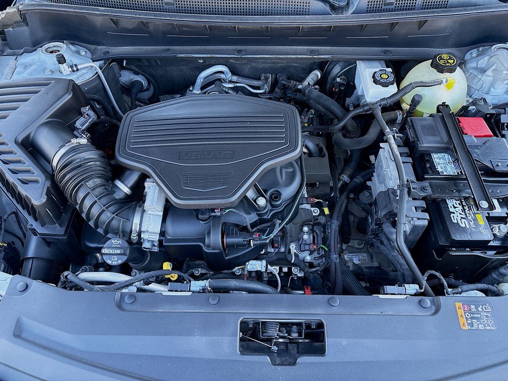 Used 2020 Gray Cadillac Sport image 33