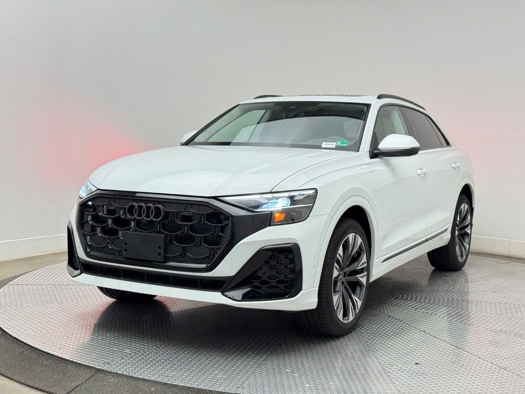 Thumbnail: 2025 Audi Q8 - 4