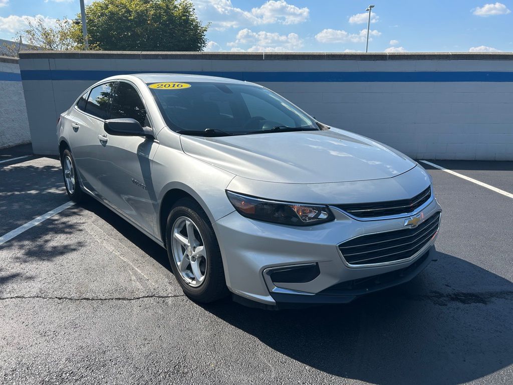 Thumbnail: 2016 Chevrolet Malibu - 7