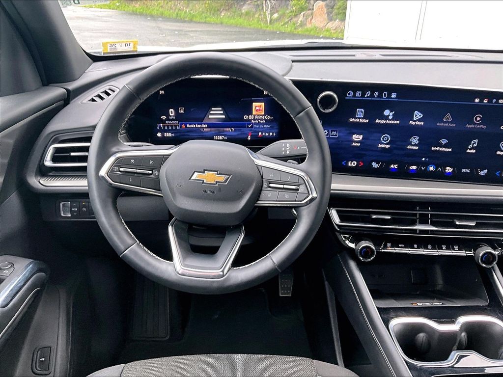 2024 Chevrolet Traverse — photo 18