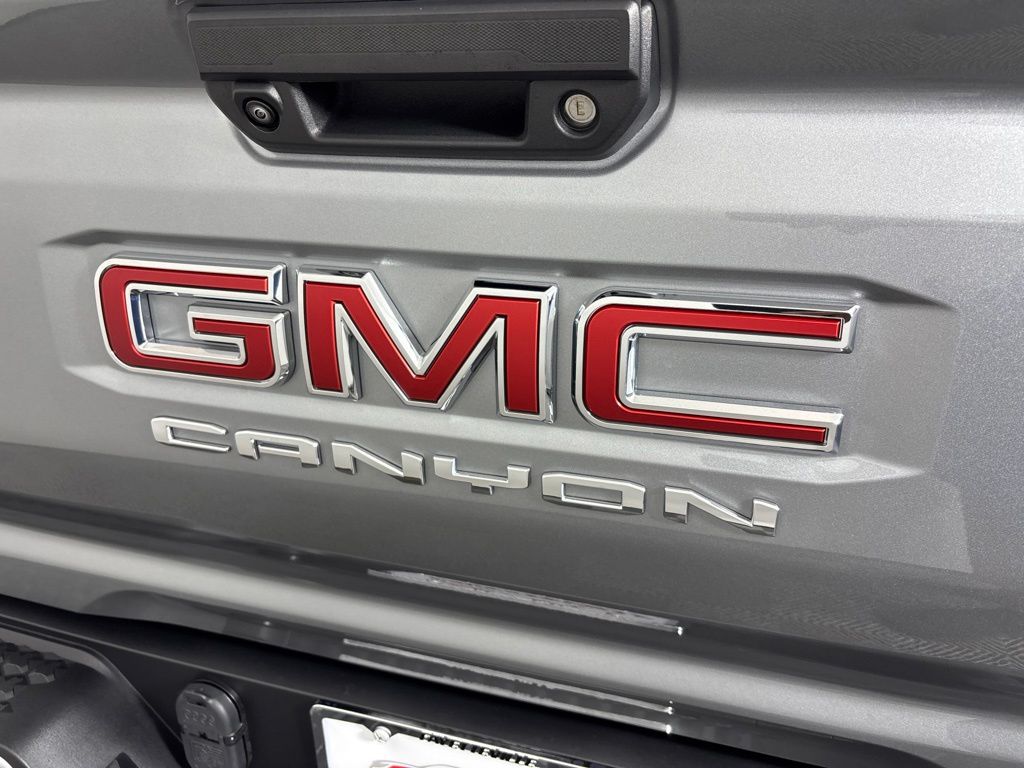 Thumbnail: 2026 GMC Canyon - 9