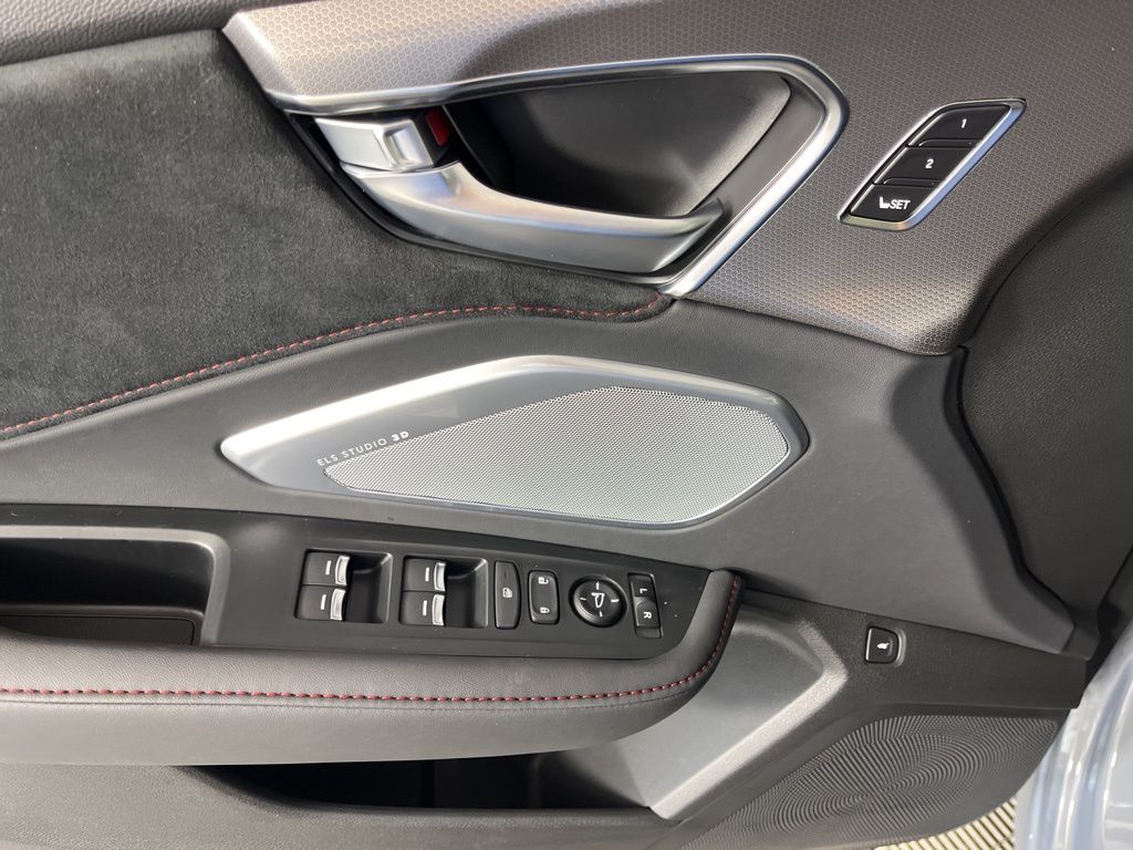 Thumbnail: 2025 Acura RDX - 28