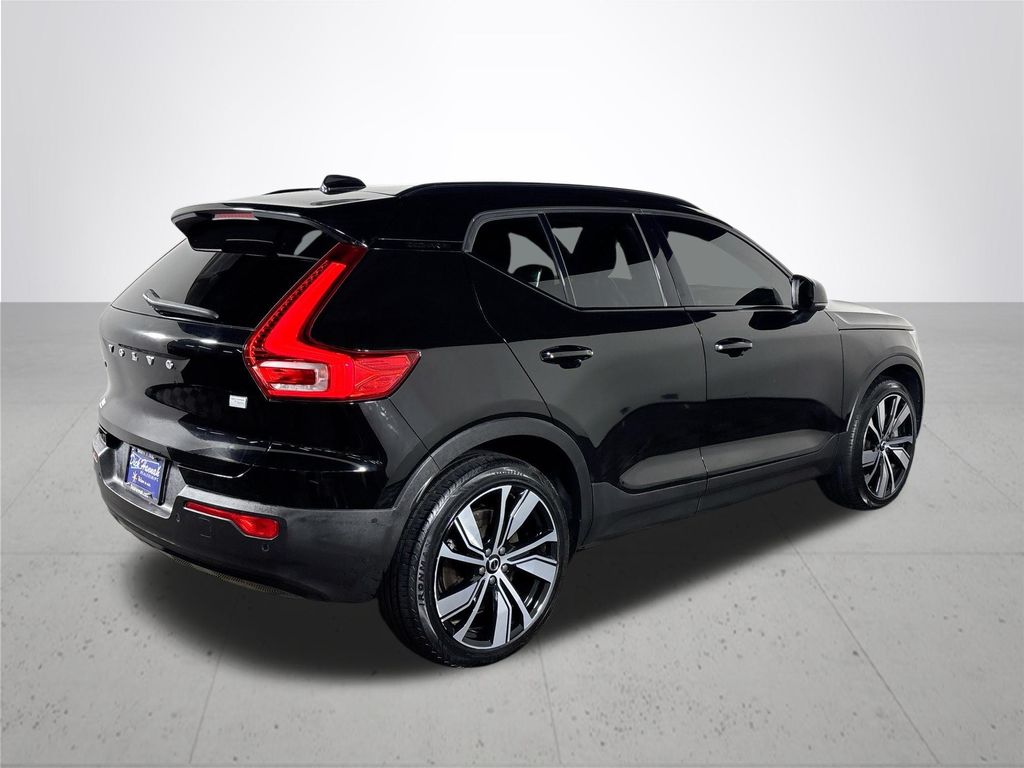 2022 Volvo XC40 Recharge Pure Electric P8 Plus