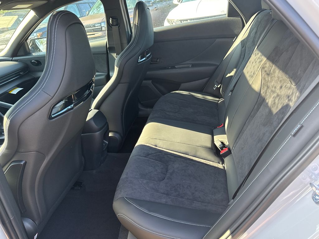 2025 Hyundai Elantra N Base photo 9