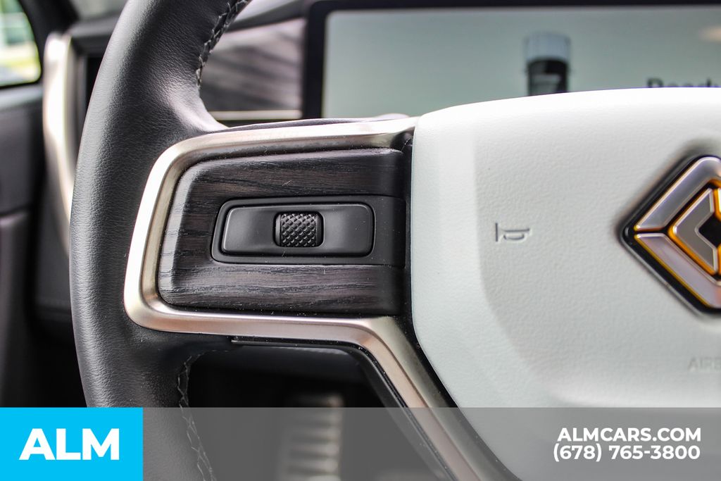 Used 2024 White Rivian Adventure image 28