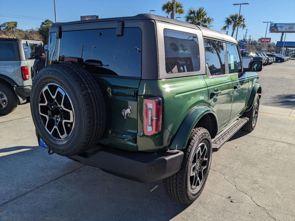 2024 Ford Bronco Outer Banks