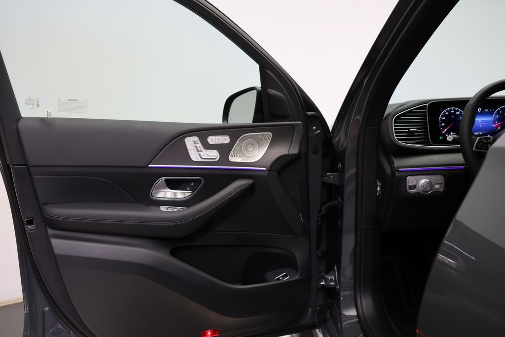 Thumbnail: 2026 Mercedes-Benz GLE - 31