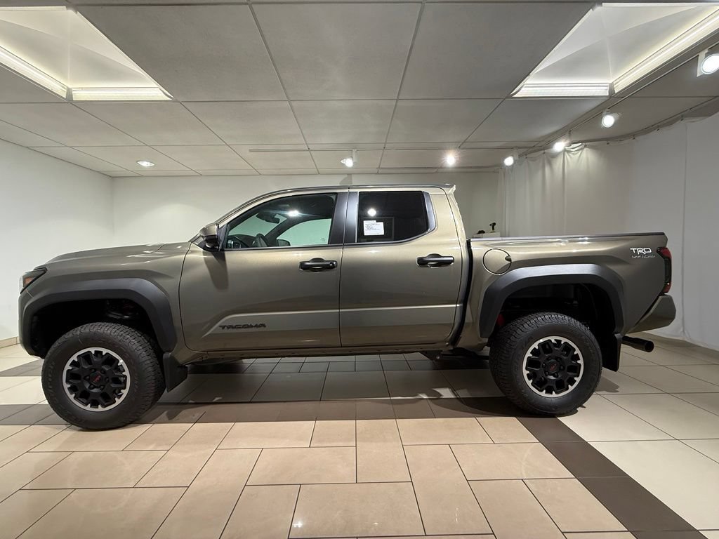 Thumbnail: 2026 Toyota Tacoma - 2