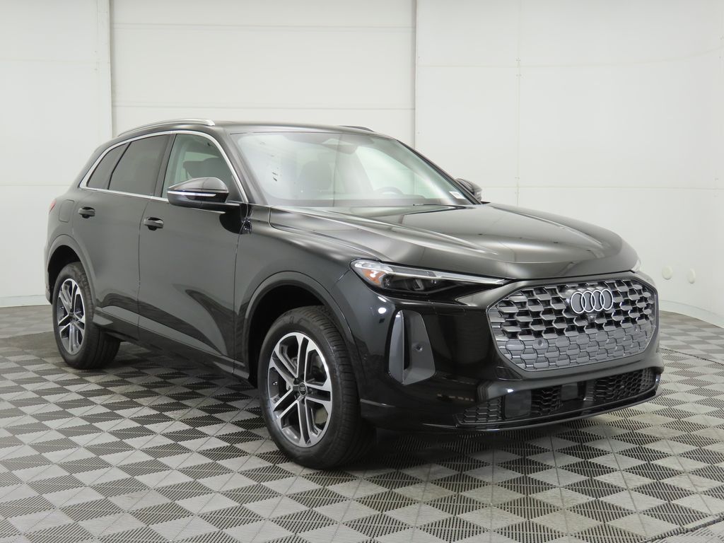 Thumbnail: 2025 Audi Q5 - 4