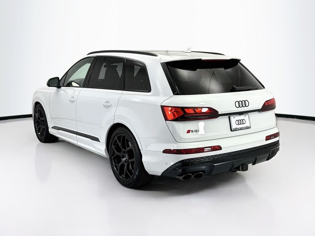 Thumbnail: 2026 Audi SQ7 - 7
