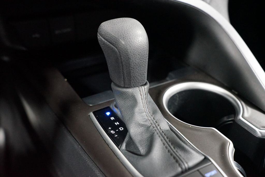 Thumbnail: 2024 Toyota Camry - 20