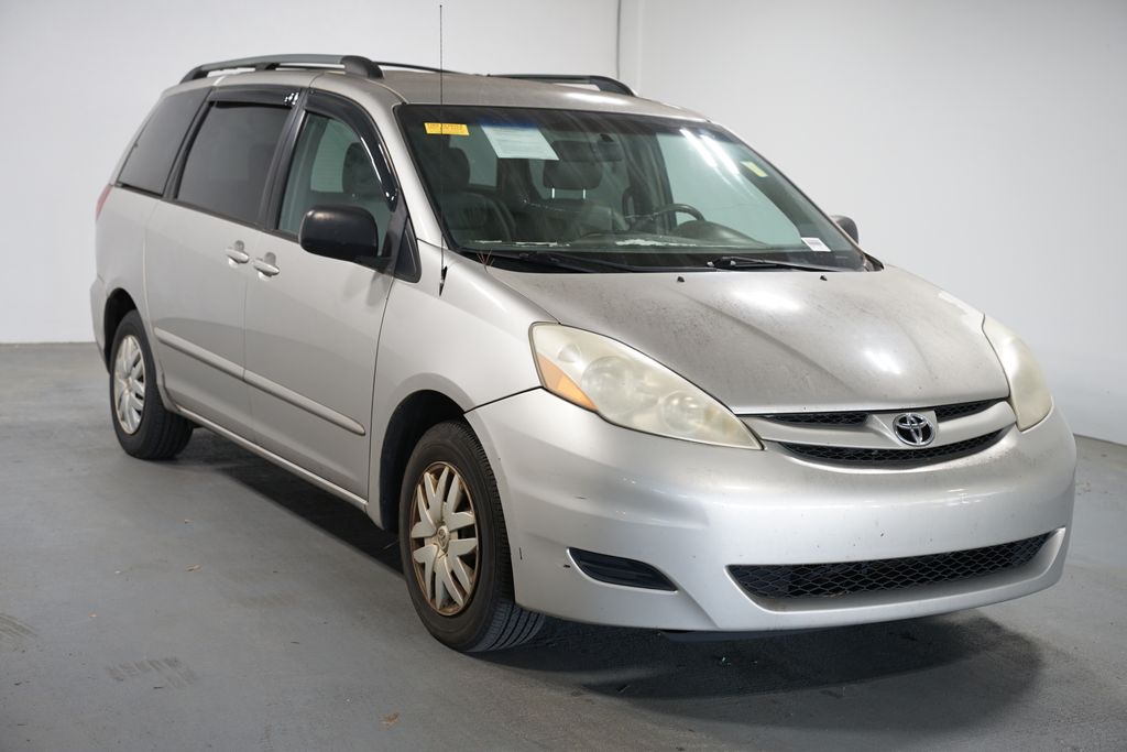 Thumbnail: 2006 Toyota Sienna - 3