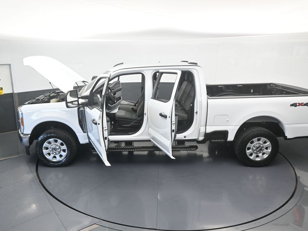 Used 2024 Oxford White Ford XLT image 71