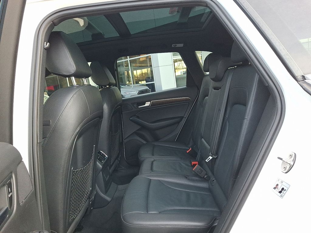 Thumbnail: 2015 Audi Q5 - 10