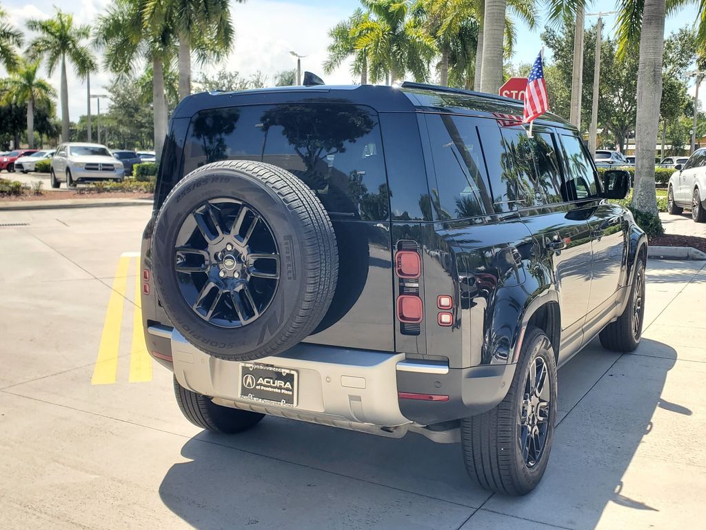 2025 Land Rover Defender
