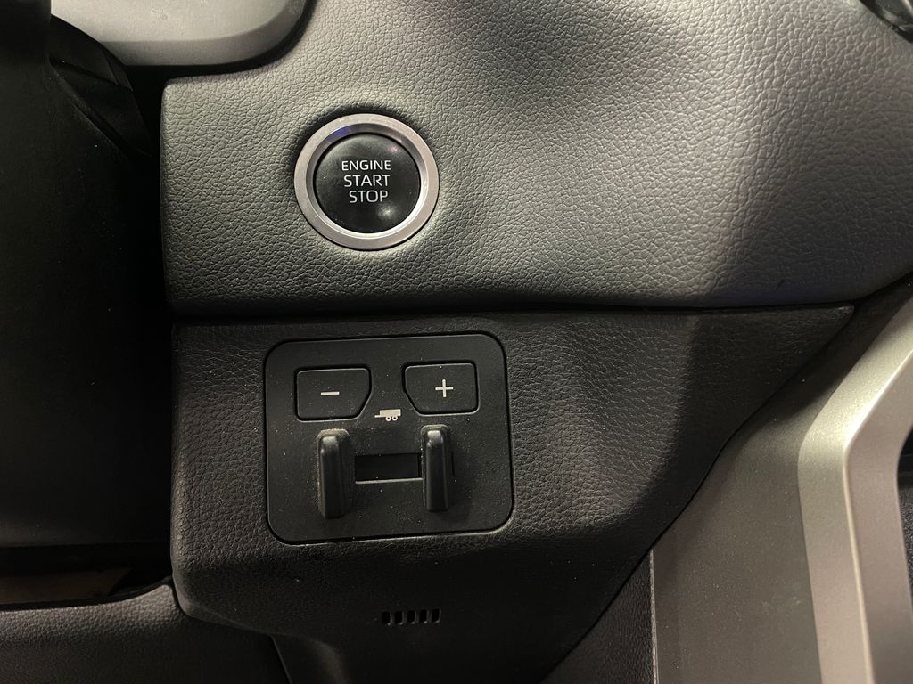 2023 Toyota Tundra Limited 26