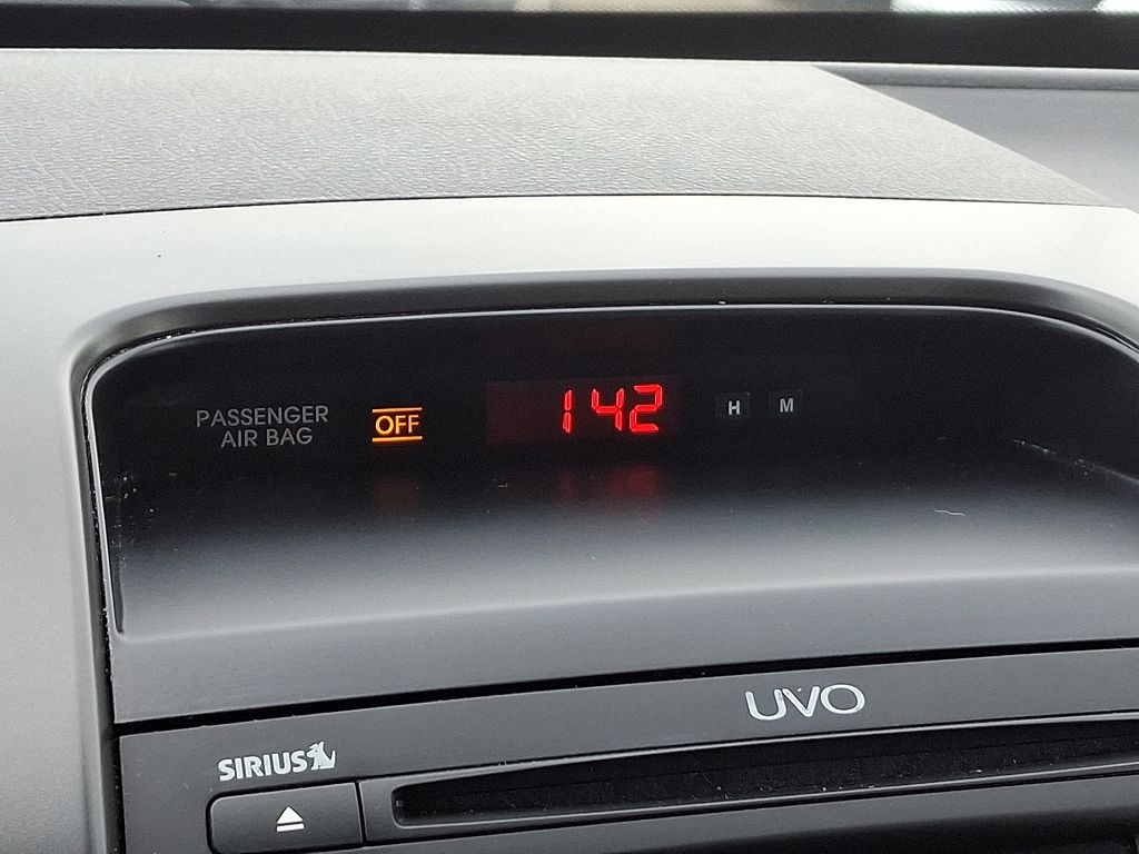 Thumbnail: 2013 Kia Sorento - 19