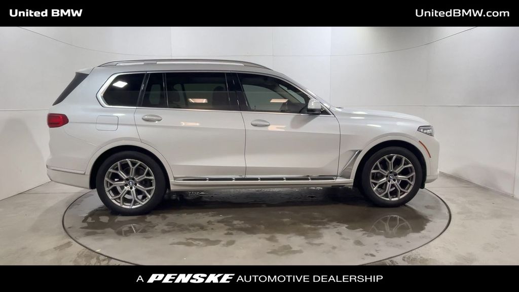 Thumbnail: 2019 BMW X7 - 9