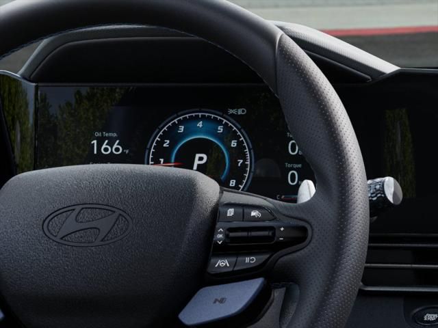 2025 Hyundai Elantra Base 14