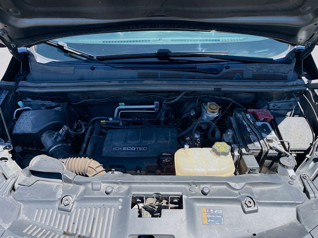 Used 2018 Gray Chevrolet LT image 27