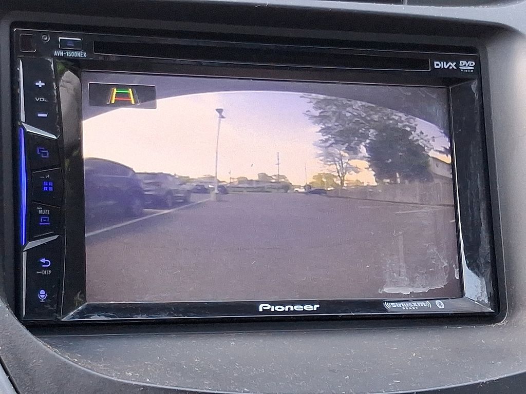 Thumbnail: 2015 Hyundai Elantra - 17