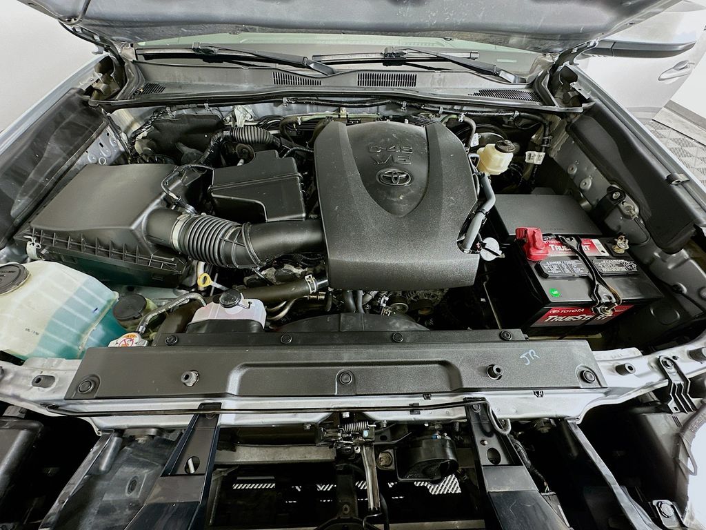 Thumbnail: 2020 Toyota Tacoma - 27