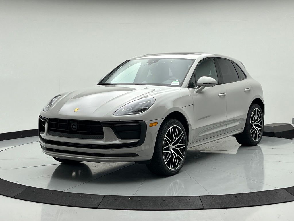 Thumbnail: 2026 Porsche Macan - 1