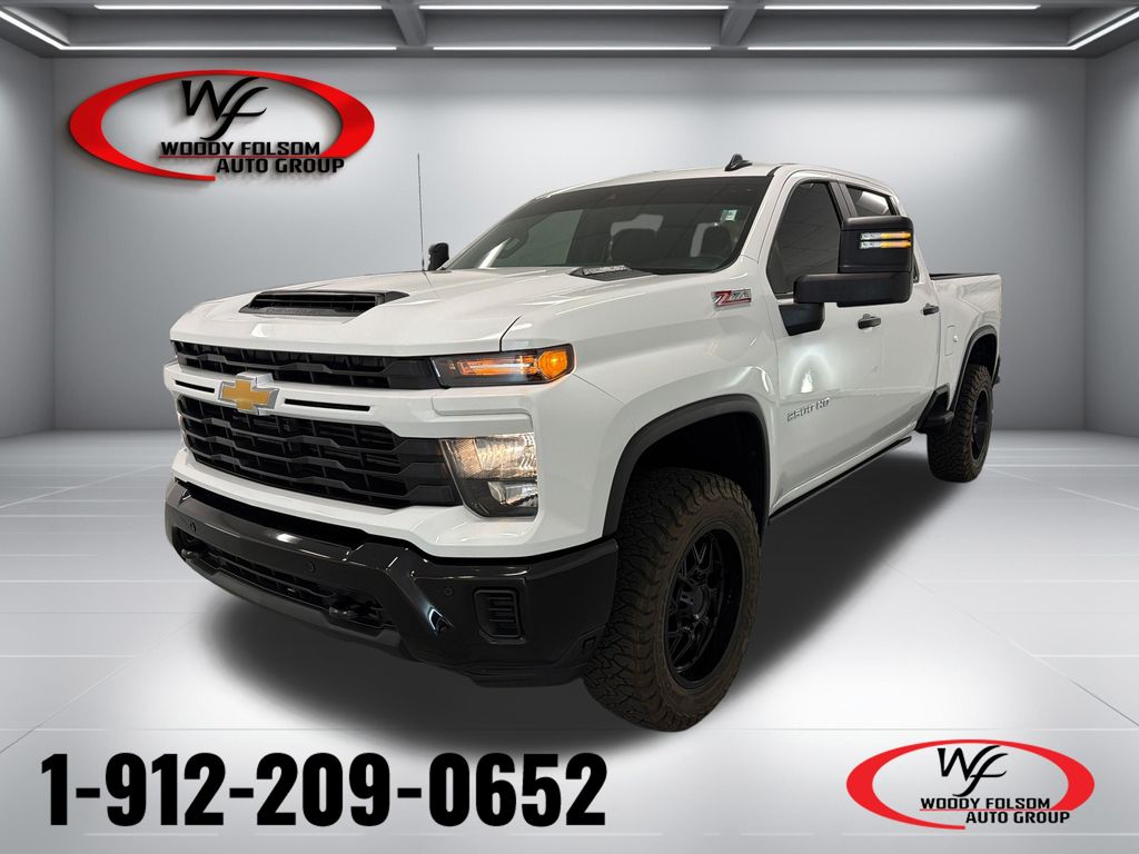 Summit White 2025 Chevrolet Silverado 2500HD Custom Crew Cab 4WD Pickup Truck Four-Wheel Drive Automatic