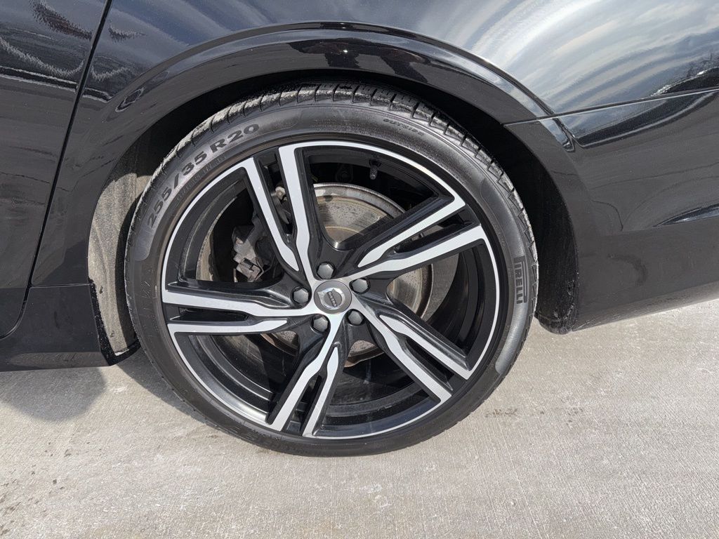 Thumbnail: 2020 Volvo S90 - 20