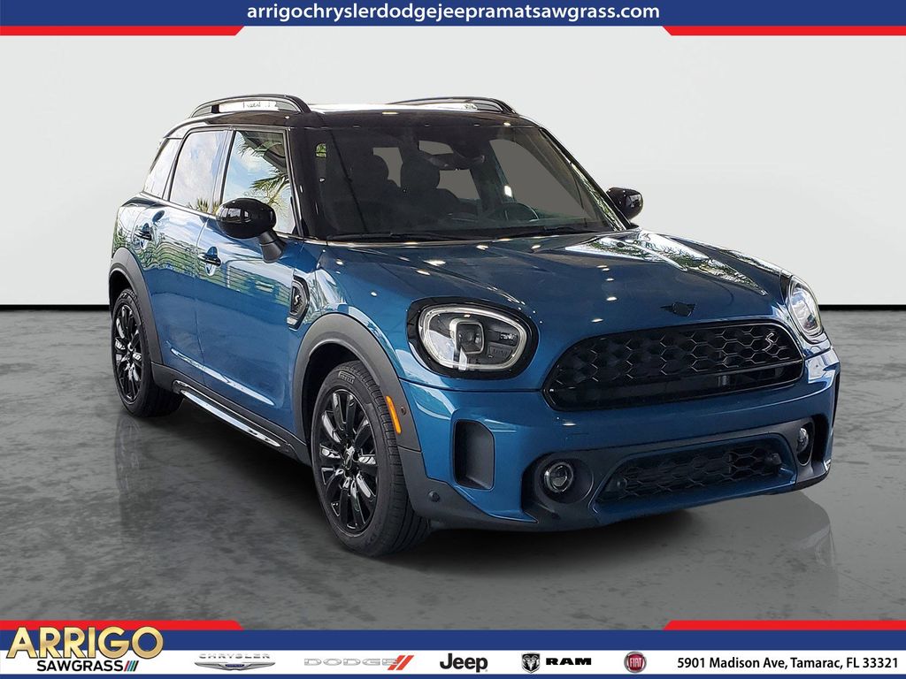 2024 MINI Cooper S Countryman Iconic