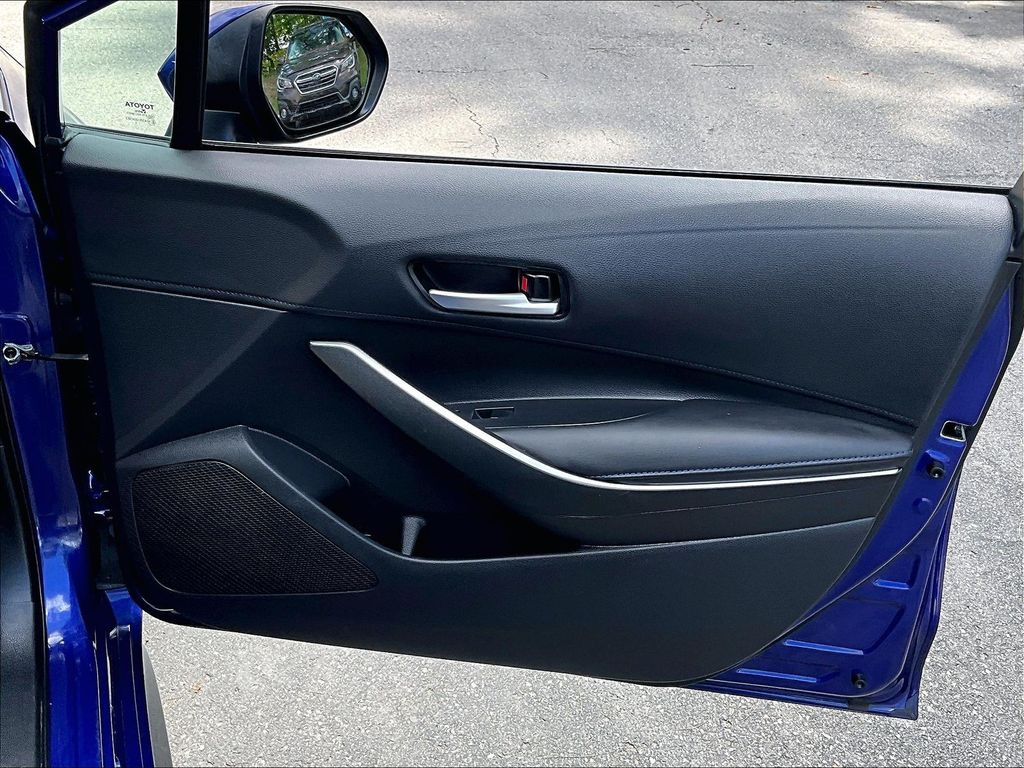 2020 Toyota Corolla — photo 12