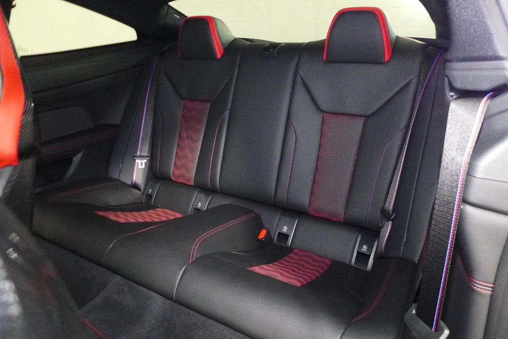 Thumbnail: 2025 BMW M4 - 21