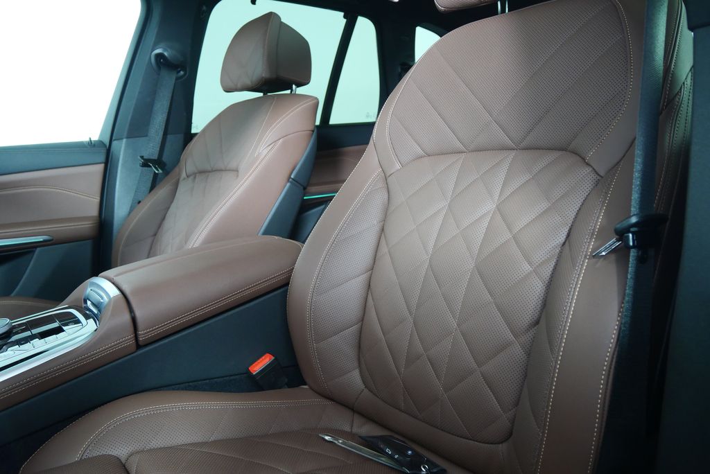 2024 BMW X5 xDrive40i 11