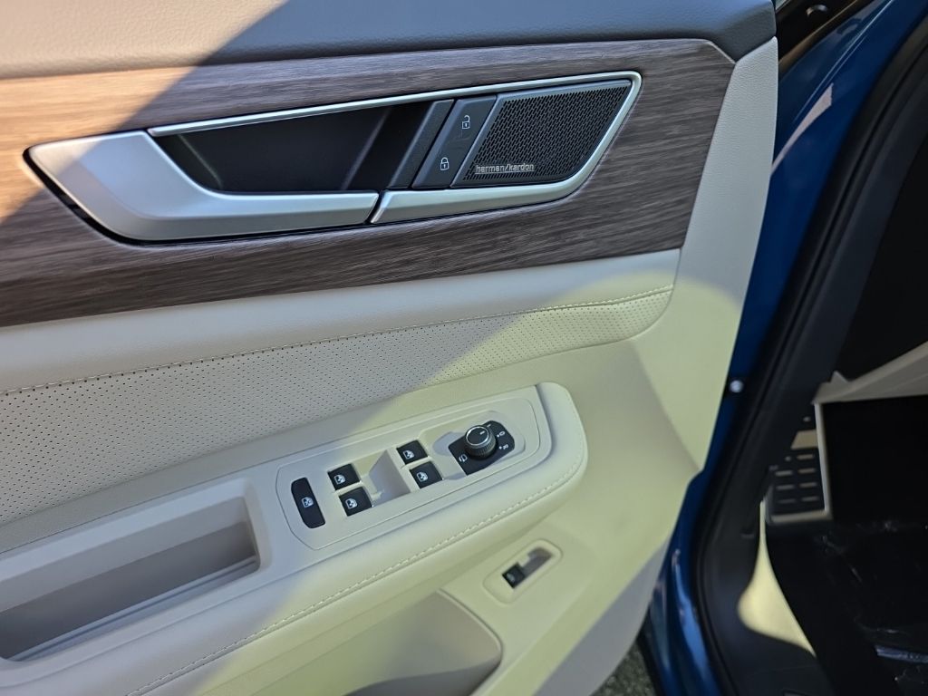 2026 Volkswagen Atlas 2.0T SEL Premium R-Line - 9