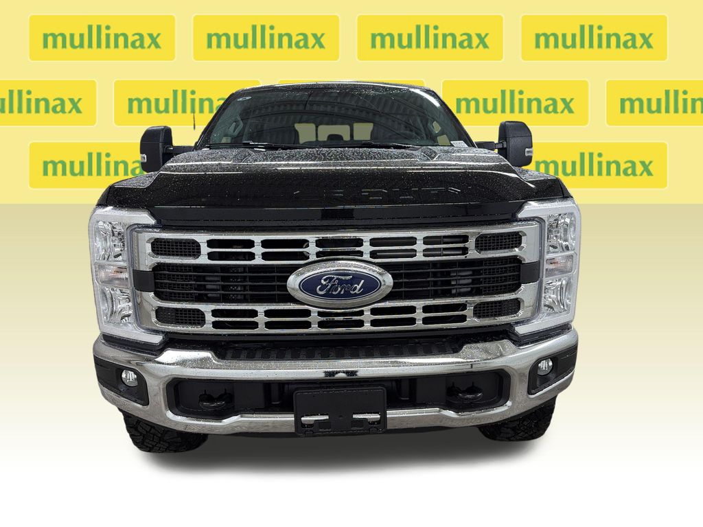 New 2026 Black Ford XLT image 14