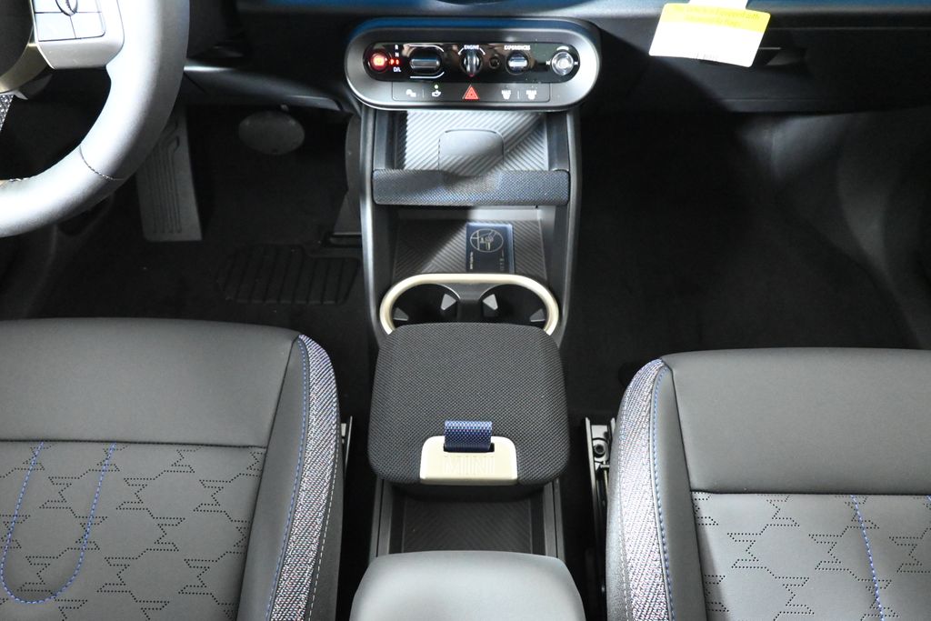 Thumbnail: 2025 MINI Cooper Countryman - 23