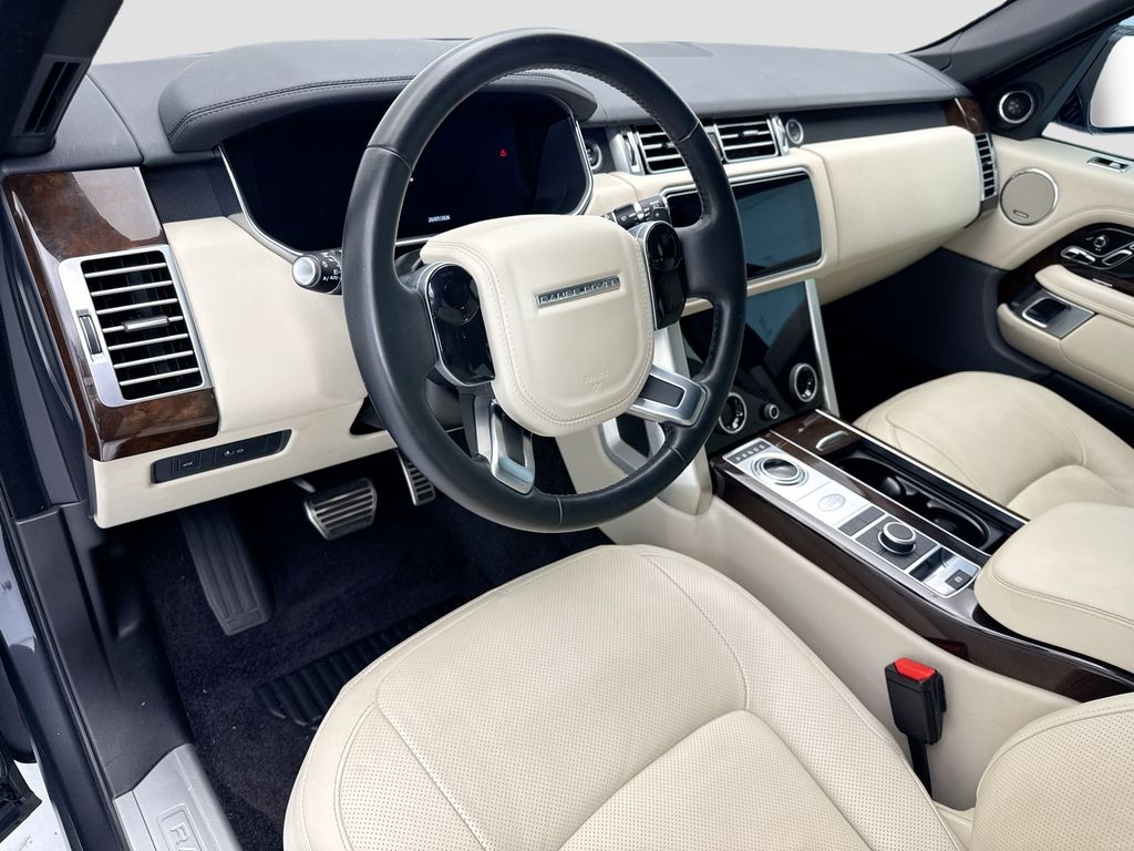 Thumbnail: 2022 Land Rover Range Rover - 4