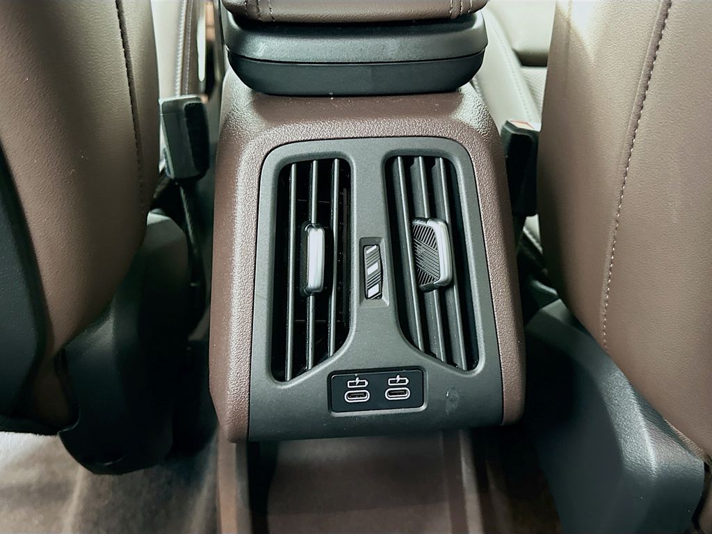 Thumbnail: 2025 BMW X1 - 24