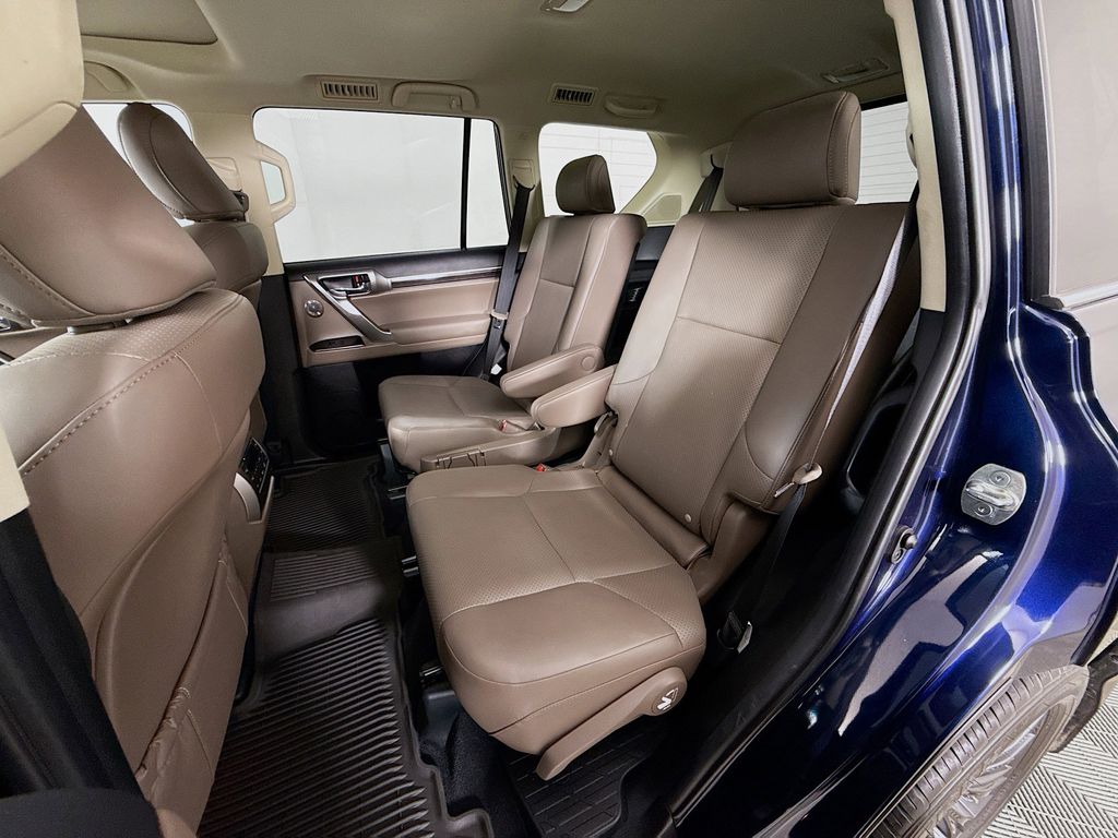 Thumbnail: 2023 Lexus GX - 26