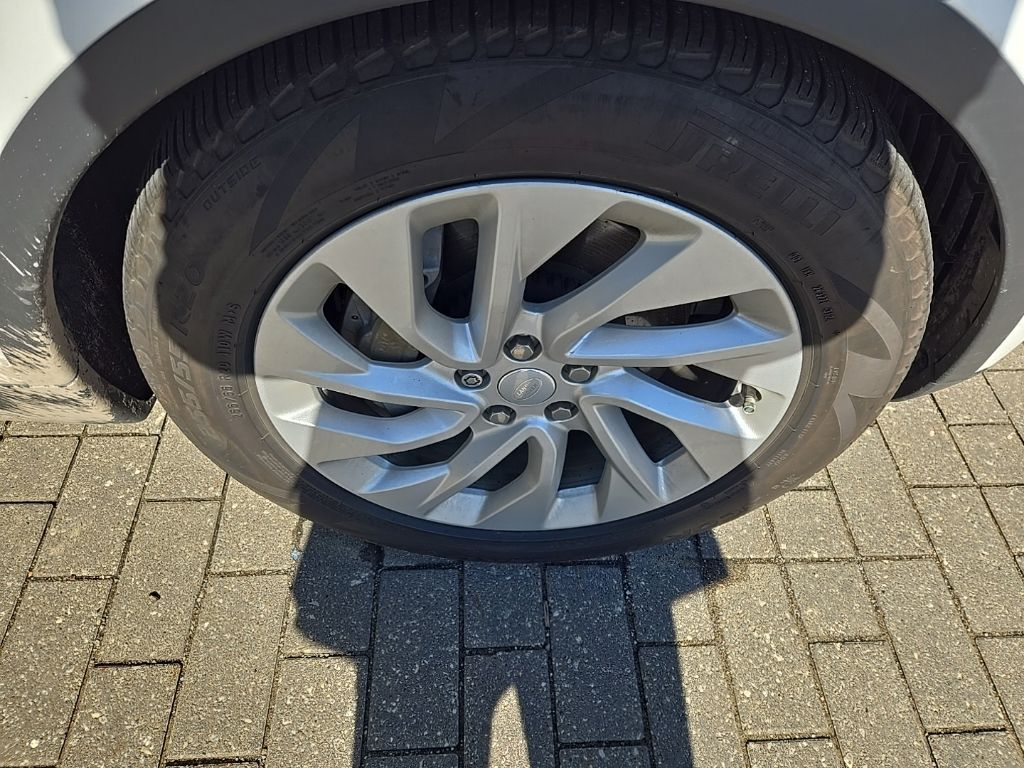 Certified Used 2025 White Land Rover S image 11