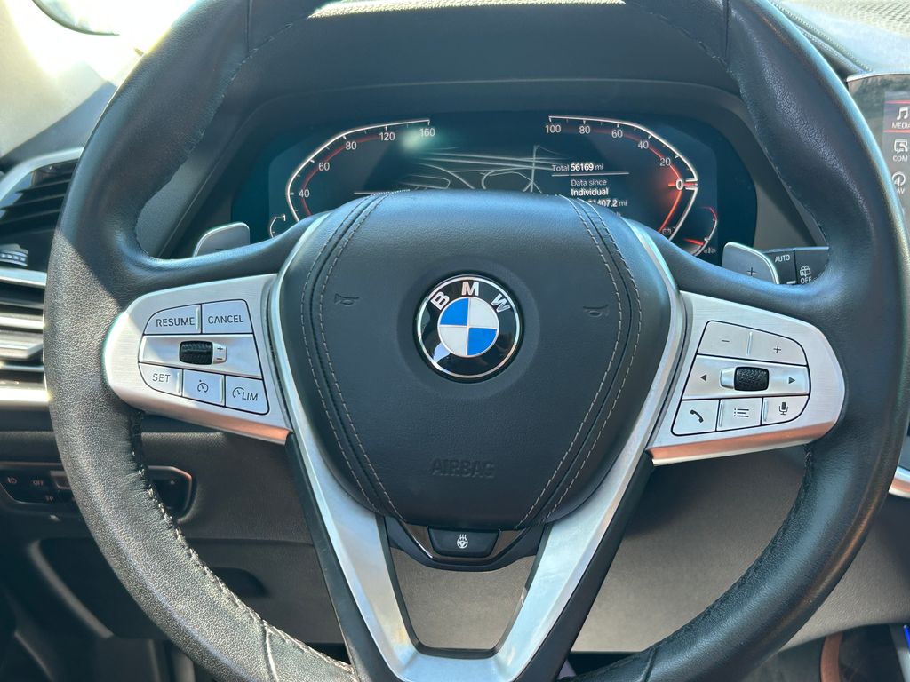 Thumbnail: 2021 BMW X7 - 18
