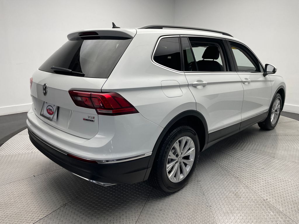 Thumbnail: 2018 Volkswagen Tiguan - 5