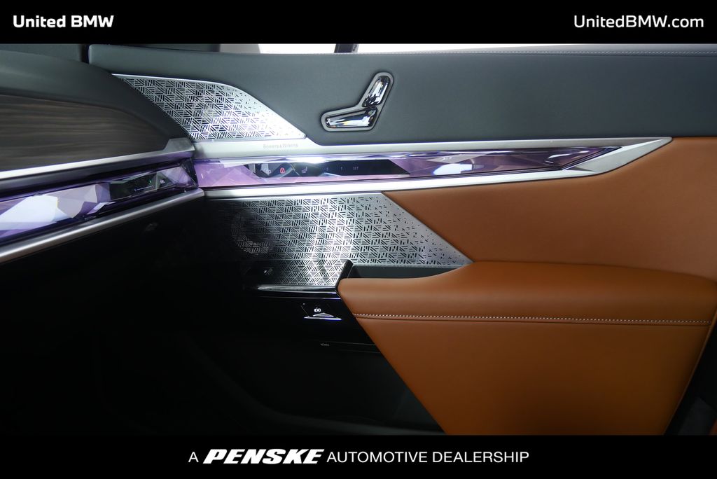 Thumbnail: 2025 BMW 7 Series - 27